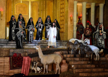 Auto da Paixão de Cristo terá duas sessões nesta sexta-feira (18) na Arena Pantanal