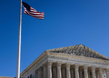 Suprema Corte dos EUA impede Trump de deportar venezuelanos