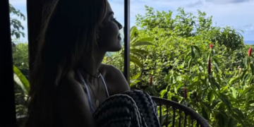 Ex-BBB Hariany, participa de retiro espiritual e declara: ‘Me machucaram’