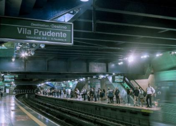 Metrô de SP aumenta número de agentes nas estações após morte de passageiro