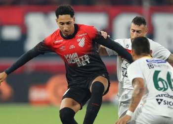 Athletico-PR vence e avança para as oitavas de final da Copa do Brasil