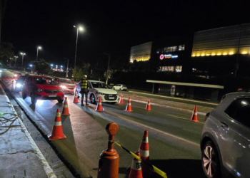 Operações Lei Seca resultam em sete prisões por embriaguez e remoção de 46 veículos em Cuiabá