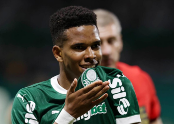 Palmeiras vence Ceará por 3 a 0, com show de Estêvão e confirma vaga nas oitavas da Copa do Brasil 