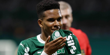 Palmeiras vence Ceará por 3 a 0, com show de Estêvão e confirma vaga nas oitavas da Copa do Brasil 