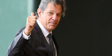 Governo recua em parte do pacote do IOF, mas mantém alta de tributos