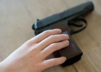 Arma é encontrada em mochila de criança de 8 anos em escola em MT