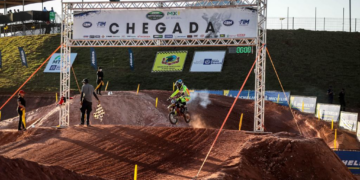 Governador participa dos primeiros treinos do Campeonato Brasileiro de Motocross
