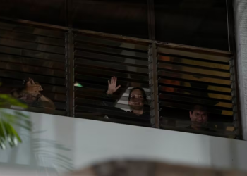 Foi uma das operações 'mais espetaculares', dizem venezuelanos resgatados de embaixada