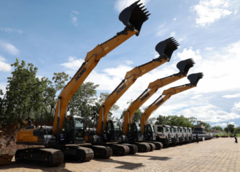 Maior da América Latina: primeiras peças da roda-gigante do Parque Novo Mato Grosso chegam a Cuiabá