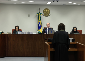 Delegado da PF vai ao STF prestar depoimento como testemunha e descobre que é investigado