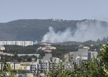 Avião da Marinha cai na Coreia do Sul e mata 2