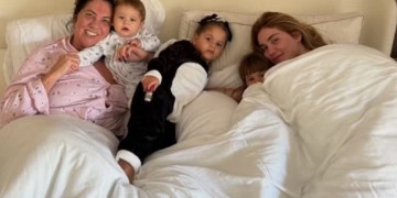 Virginia Fonseca se refugia no colo da mãe após término com Zé Felipe: ‘Colo de mãe’