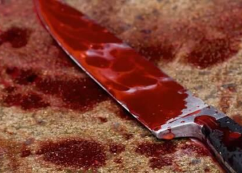 Jovem é amarrado e assassinado a facadas dentro de casa