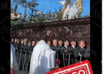 Vídeo mostra celebração da Sexta-Feira Santa, não homenagem a Papa