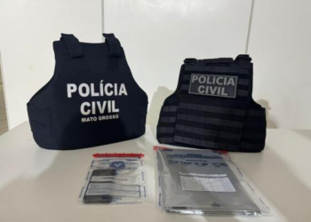 Professor é preso por beijar alunas de 8 e 10 anos na boca