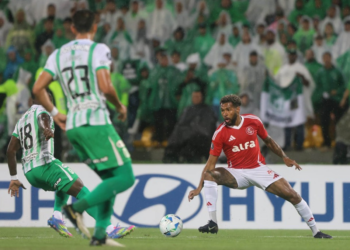 Internacional sofre revés na Colômbia e perde para o Atlético Nacional na Libertadores