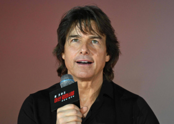 Tom Cruise, aliado de Trump, desvia de pergunta sobre tarifas em filmes