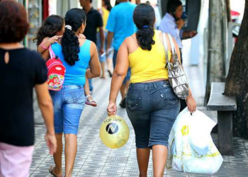 Comércio deve ter queda de 51% no faturamento no Dia das Mães em MT; presente será mais barato