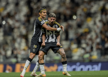 Atlético-MG vence Fluminense em jogo eletrizante na reestreia da Arena MRV