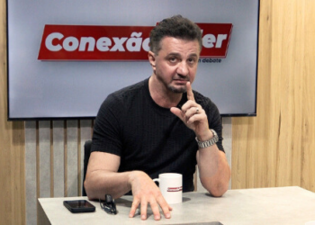 "Nunca pensei em desistir; homem de verdade dá jeito, homem banana dá uma desculpa", diz Michells