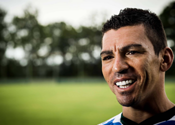 Lúcio teve 18% do corpo queimado e está na UTI, diz hospital