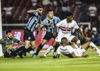 São Paulo vira sobre o Grêmio no Morumbis e quebra jejum no Brasileirão