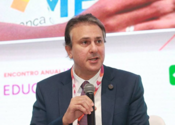 Regras do novo EAD vazam e trazem vedação a aulas 100% online para licenciaturas e saúde