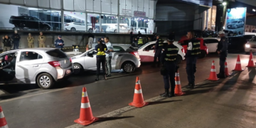 Operação Lei Seca resulta em seis autuações criminais e remoção de 40 veículos em Várzea Grande