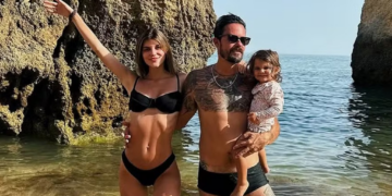 Paulo Vilhena curte férias com esposa e filha, em Portugal: ‘minha família’