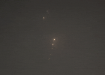 É #FAKE imagem de base aérea dos EUA em chamas no Catar; foto foi gerada por IA