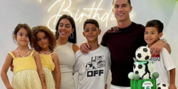 Gêmeos de Cristiano Ronaldo ganham festa de aniversário na mansão: ‘8 anos deles’