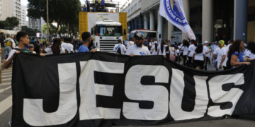 O desespero do PT para conquistar o eleitorado evangélico