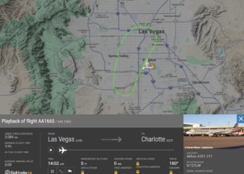 VÍDEO mostra fumaça preta e chamas em motor de avião em Las Vegas, nos EUA; aeronave teve que voltar a aeroporto