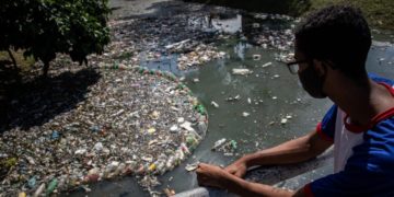 A Índia já passou o Brasil em saneamento básico. Entenda por quê 