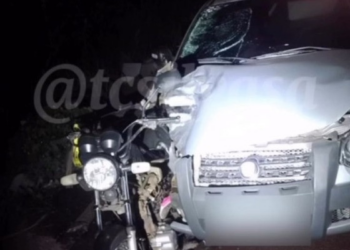 Batida entre moto e carro mata casal em anel viário