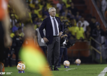 Brasil empata com Equador na estreia de Ancelotti e adia classificação para a Copa