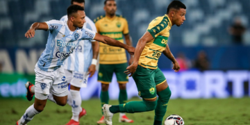 Cuiabá vence Paysandu, emenda terceira vitória e entra no G4 