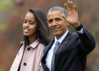 Michelle Obama fala sobre decisão da filha de deixar sobrenome do pai de lado