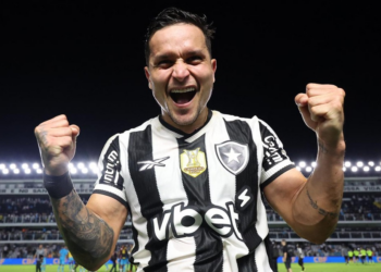 Santos perde para o Botafogo e permanece na zona de rebaixamento