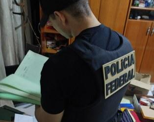 Donos de aviões e pilotos são alvos da PF por tráfico de drogas