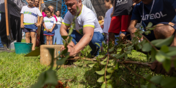 Cláudio Ferreira anuncia plantio de pomares em toda a cidade