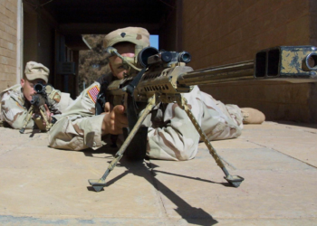 EUA esvaziam embaixadas no Oriente Médio diante de risco de Israel atacar Irã, diz jornal