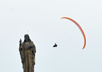 Socialistas da Espanha querem destruir o catolicismo no país