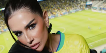 Deborah Secco exibe shape trincado em vídeo no espelho e brinca: ‘Acabada’