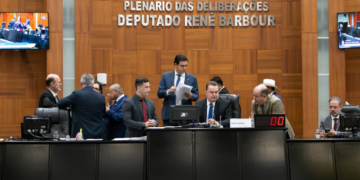 Projeto do governo que delimita desconto de empréstimos consignados é aprovado em segunda votação