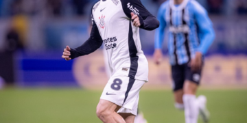 Corinthians e Grêmio empatam em Porto Alegre no último jogo antes da pausa para o Mundial de Clubes