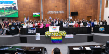 ALMT realiza sessão solene em homenagem aos 22 anos da Parada do Orgulho LGBTQIAPN+