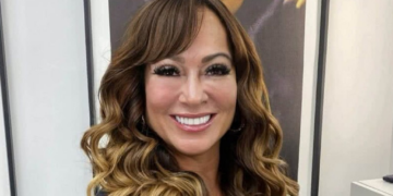 Mãe de Neymar, realiza rejuvenescimento facial e mostra resultado: ‘Mais jovem’