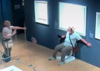 Turista senta e quebra ‘Cadeira de Van Gogh’ em museu na Itália