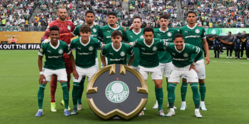 Palmeiras empata com o Porto em estreia vibrante no Mundial de Clubes